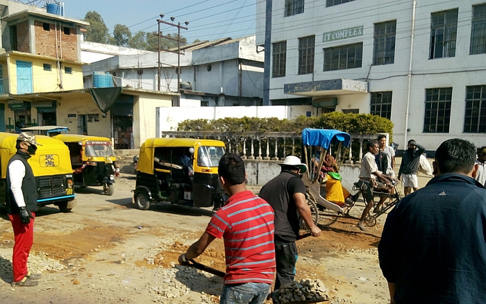 Youths repair Nagarjan road