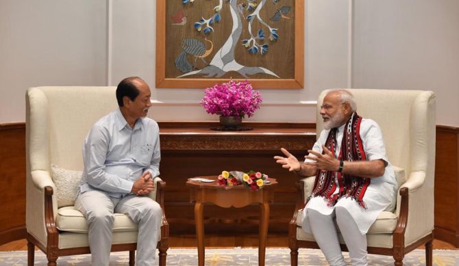Rio meets prime minister Modi, attends NITI Aayog meeting
