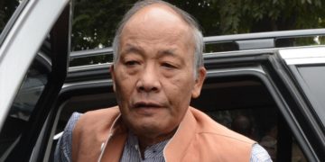 Ibobi Singh eyes Manipur CM’s chair as BJP MLAs join Cong.