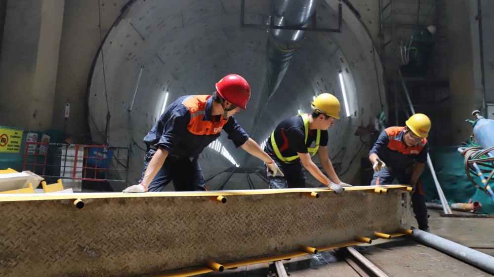 As construction comes to a near halt, a need for locals to join workforce