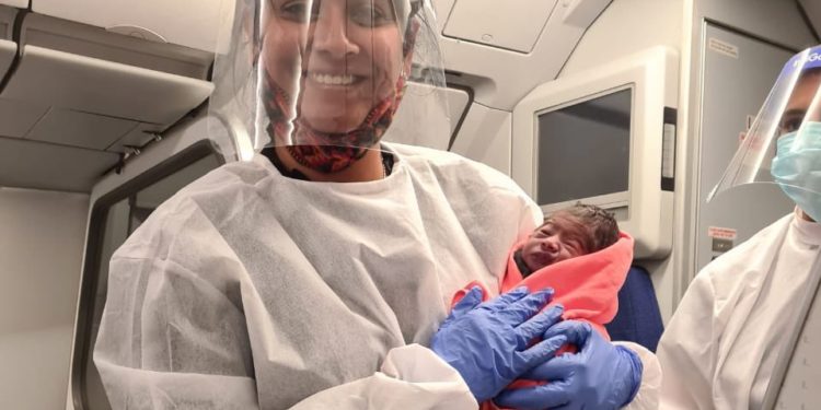 A lady doctor helps birth of baby in IndiGo flight
