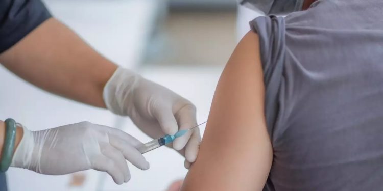 Why are Indian doctors hesitant to get covid vaccincation?