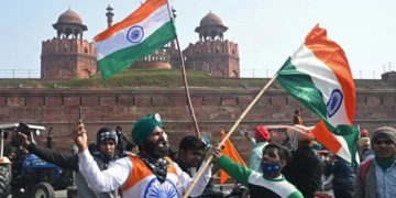 Delhi Farmer’s rally turns violent: 1 Dead, internet services suspended