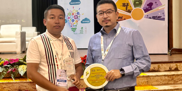 Naga entrepreneurs bag awards