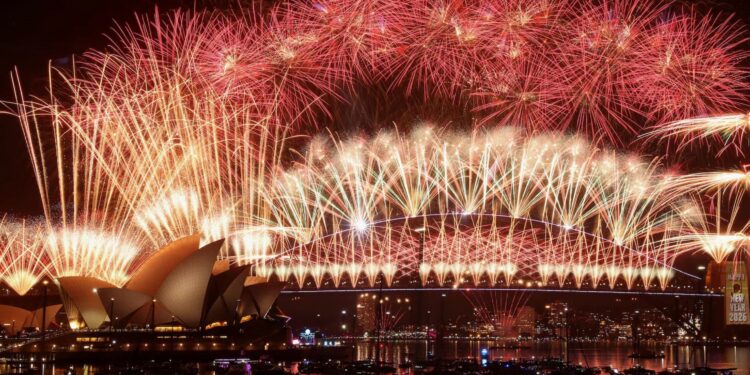 World welcomes new year with fireworks